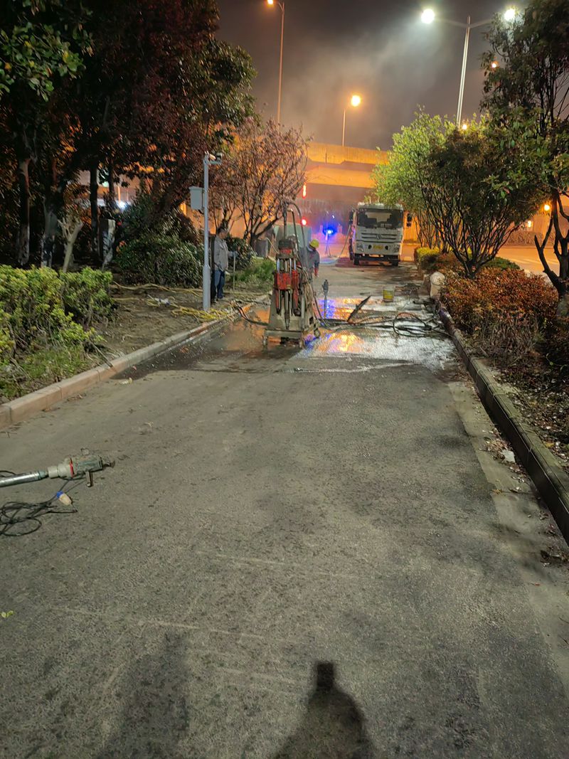 道路下沉抬升注浆.jpg